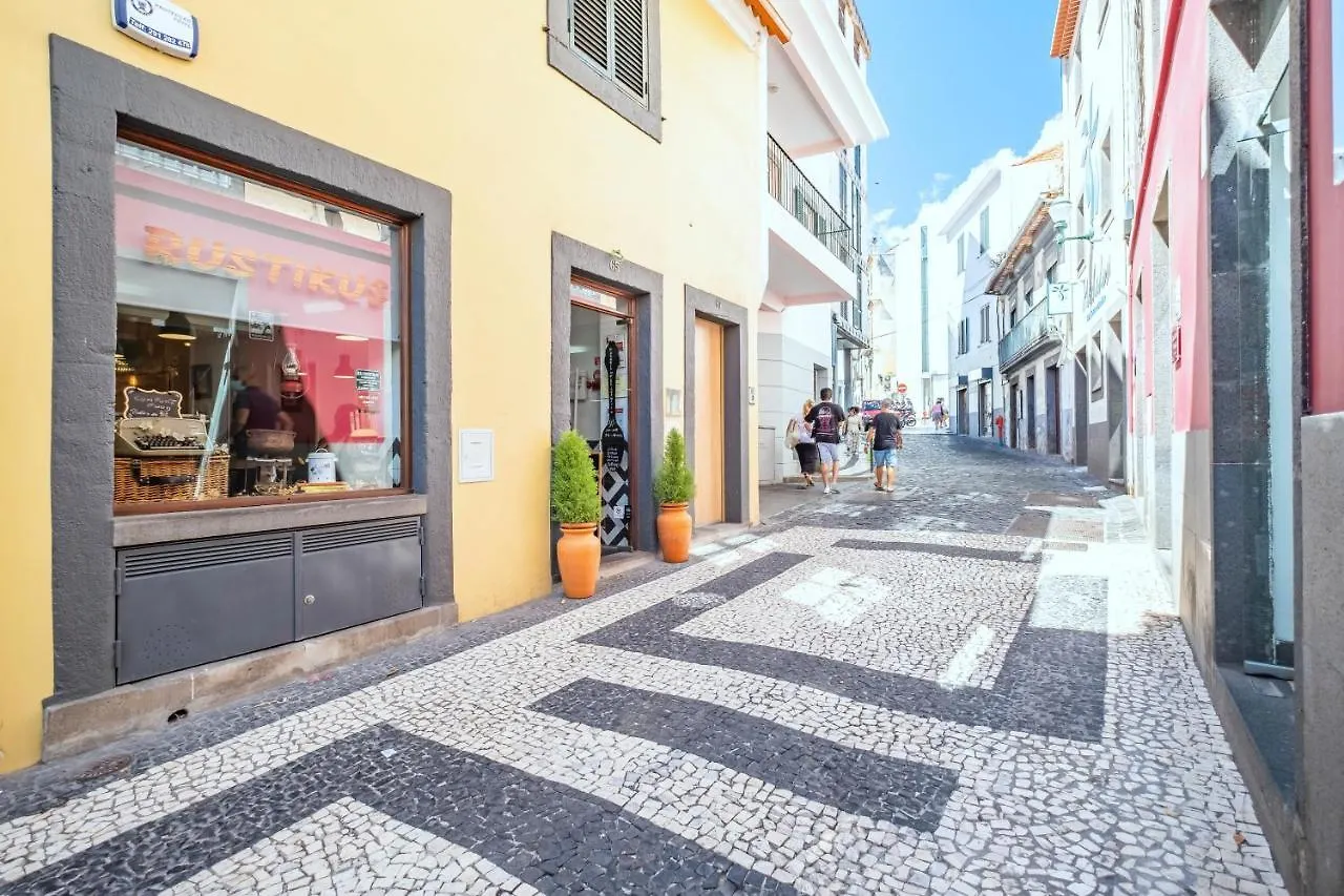 Cayres Suites Carmo Funchal  Funchal (Madeira)